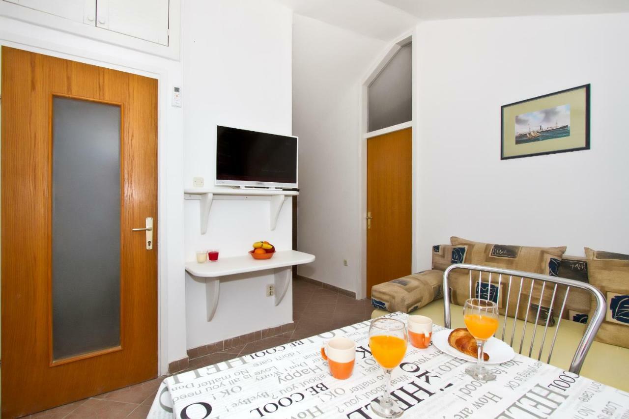 Apartment Center Marija Vodice Kültér fotó