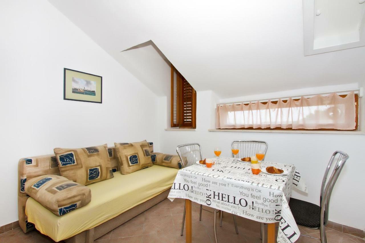 Apartment Center Marija Vodice Kültér fotó